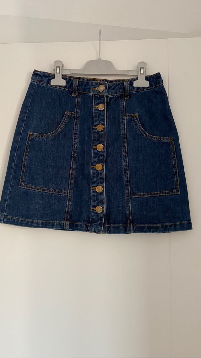 Falda vaquera. Talla 36. Stradivarius