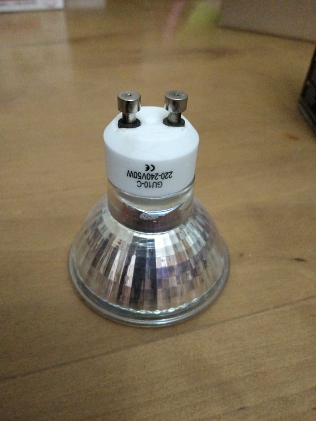 9 bombillas alojemos x 5€