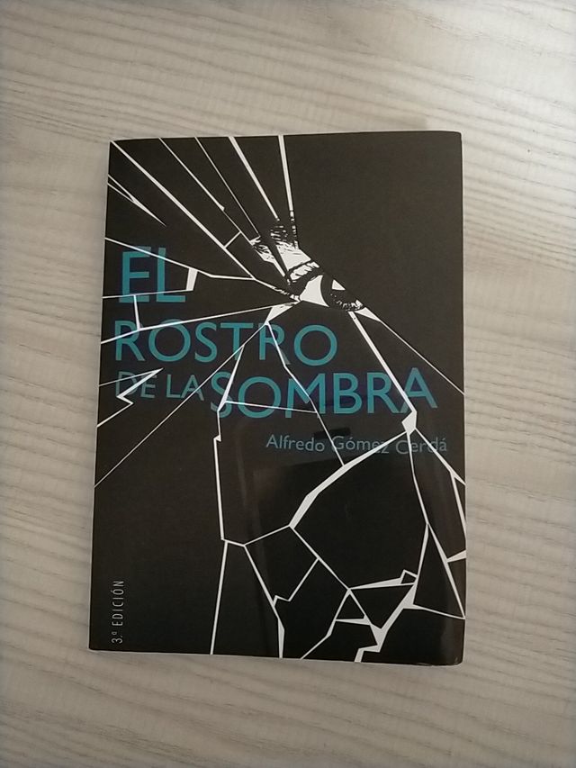 el rostro de la sombra