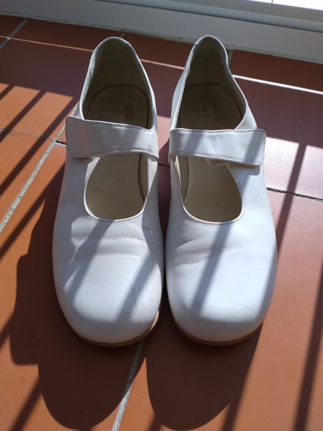 Zapatos de comunión.
