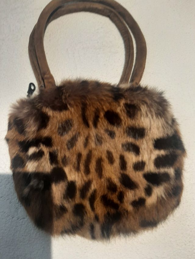 bolso de piel.pelo
