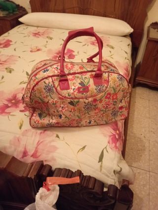 Bolsa grande Misako de segunda mano por 12 EUR en Alcázar de San Juan en  WALLAPOP