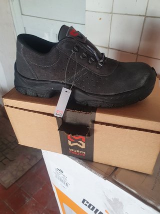 Botas de trabajo Wurth de segunda mano por 20 EUR en Móstoles en WALLAPOP