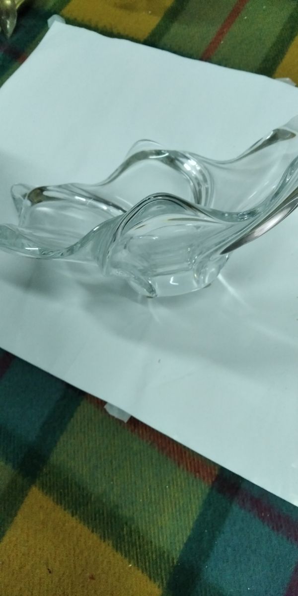 centro de cristal macizo