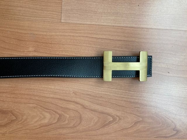 Cinturón negro cuero