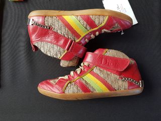 BOTINES CHRISTIAN DIOR 38 de segunda mano por 199 EUR en Jerez de la  Frontera en WALLAPOP