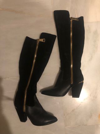 Botas altas negras de piel, Alma en pena N. 37 de segunda mano por 18 EUR  en Almería en WALLAPOP