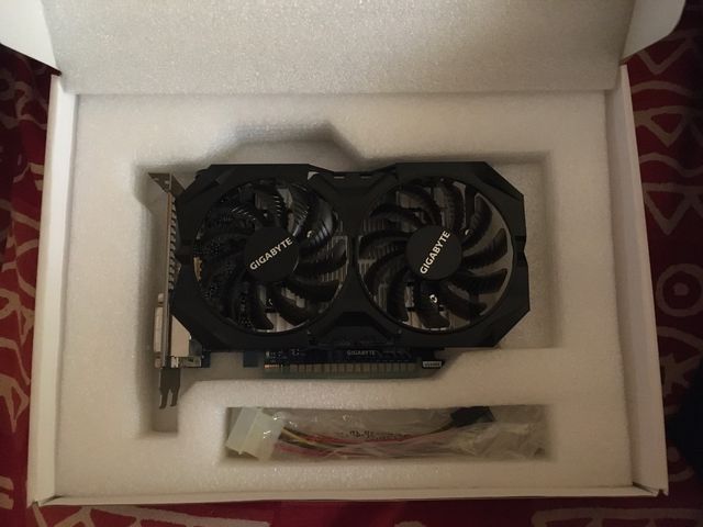 Gráfica GTX 750 ti 2gb