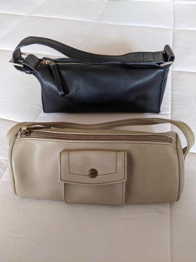 Bolsos pequeños. Nunca se han usado.