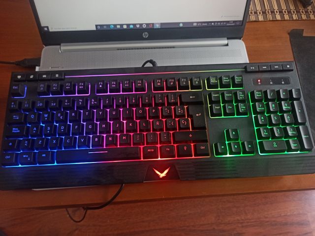 teclado ordenador  retroiluminado