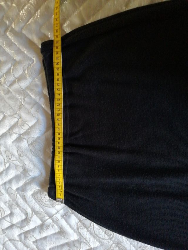 Gonna nera in misto lana