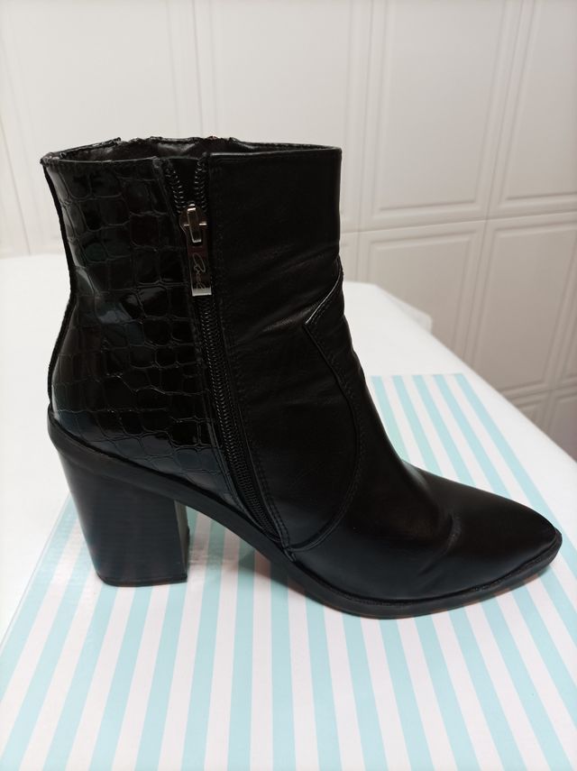 botines negros