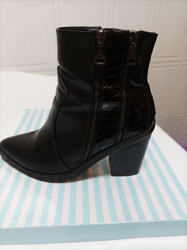 botines negros