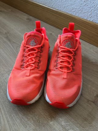 Huarache Verdaderas Nike de segunda mano por 24 EUR en Madrid en WALLAPOP