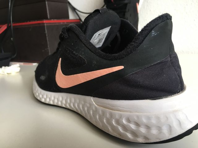 Deportivos Nike Revolution 5 GS