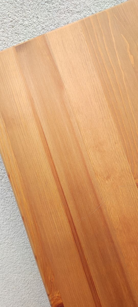 Mesa alta de Ikea LEKSVIC.