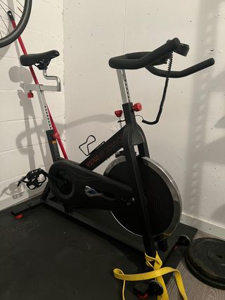 Bici spinning de segunda mano por 150 EUR en Oviedo en WALLAPOP