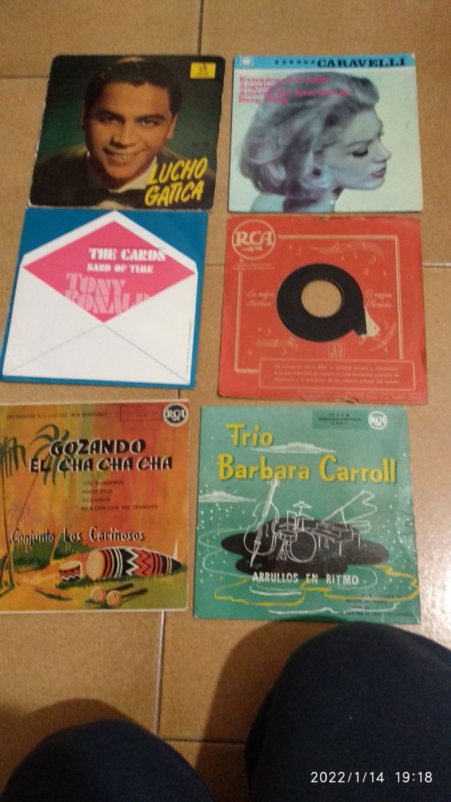 Lote vinilos pequeños