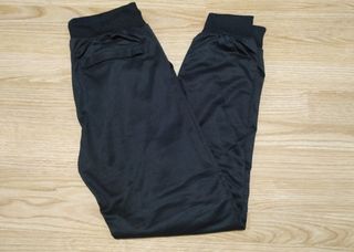 Pantalon Shein hombre + Sorpresa de segunda mano por 12 EUR en Arnedo en  WALLAPOP
