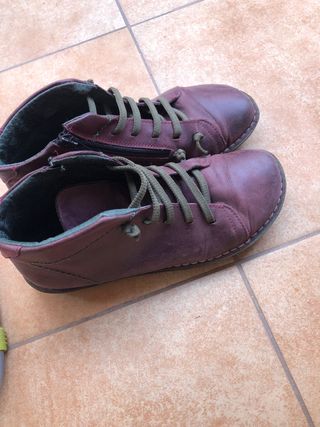 Calzado mujer de piel , número 37 de segunda mano por 45 EUR en Alicante en  WALLAPOP