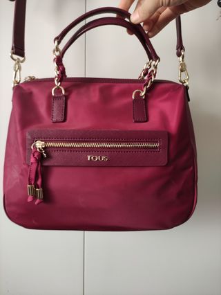 Bolso nylon rojo burdeos ( granate) Tous, original de segunda mano por 49  EUR en Manises en WALLAPOP