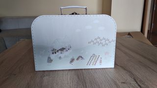NUEVA. Caja\\/maleta para guardar juguetes niña rosa de segunda mano por 9  EUR en Móstoles en WALLAPOP