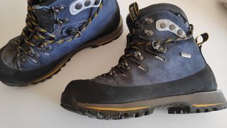 Botas BESTARD ADVANCE K PRO W de segunda mano por 135 EUR en Huesca en  WALLAPOP