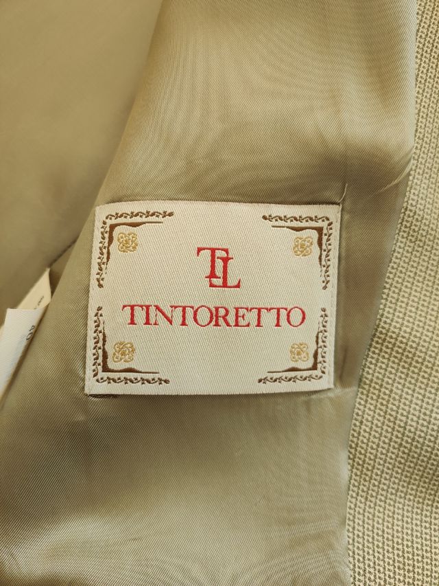 Chaqueta de mujer de la marca Tintoretto.