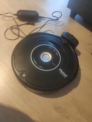 Aspiradora Roomba de segunda mano por 90 EUR en Barcelona en WALLAPOP