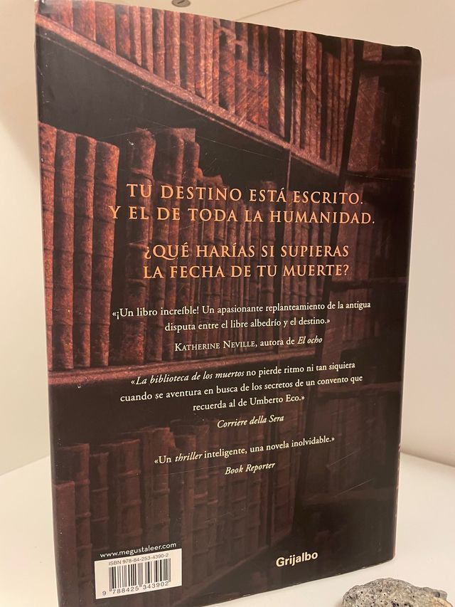 La biblioteca de los muertos