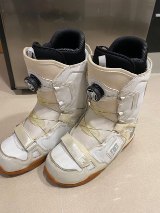 Botas snow dc de segunda mano por 135 EUR en Andújar en WALLAPOP