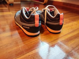 Zapatillas aproximación Decathlon de segunda mano por 18 EUR en Ourense en  WALLAPOP