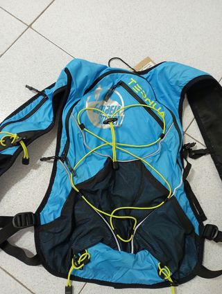 MOCHILA TRAIL TERNUA de segunda mano por 43 EUR en Zaldibar en WALLAPOP