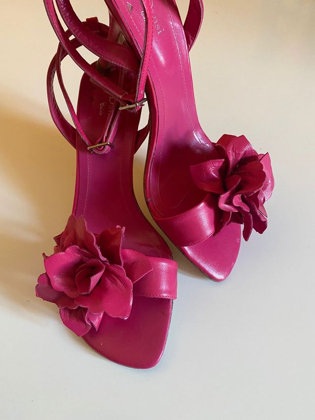 Bonito calcanhar de couro fúcsia