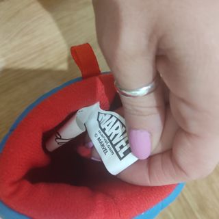 Zapatillas de andar por casa Capitán America. de segunda mano por 3 EUR en  Rivas-Vaciamadrid en WALLAPOP