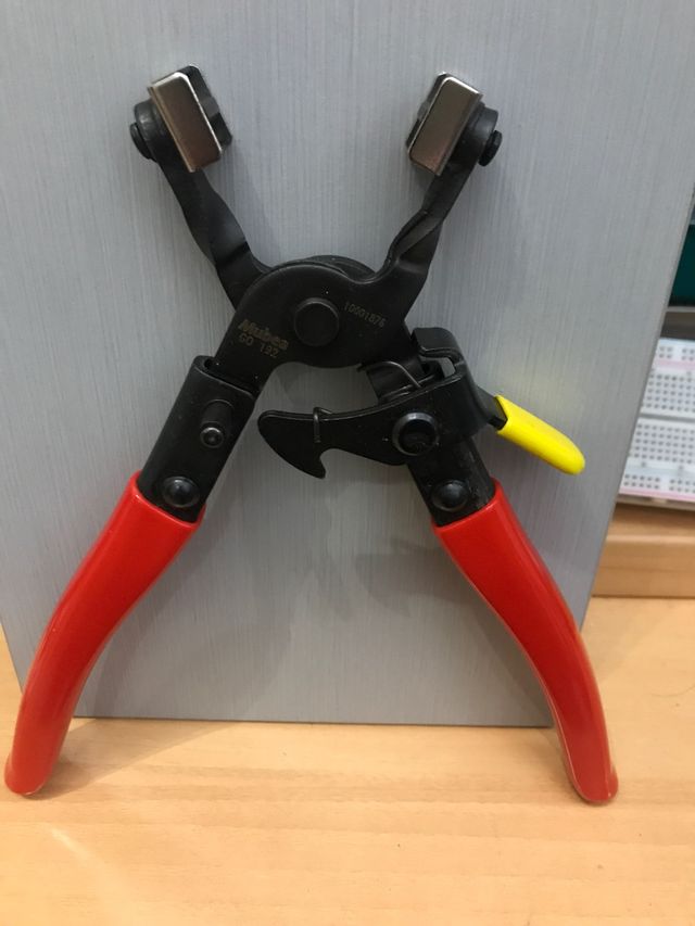 Pinzas tijeras para bridas