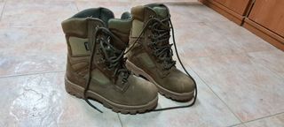 Botas militar Militares goretex 39 de segunda mano por 60 EUR en Salamanca  en WALLAPOP