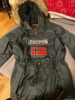 Geographical norway parka unisex de segunda mano por 41 EUR en Leganés en  WALLAPOP