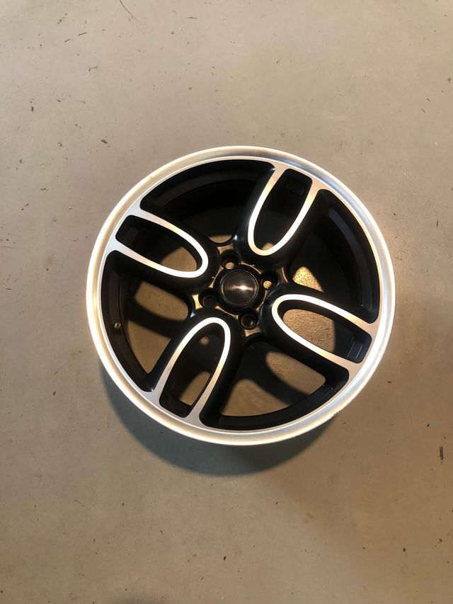 Llanta mini 17 pulgadas