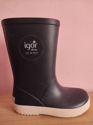Botas de agua IGOR azul marino, núm.26 de segunda mano por 10 EUR en Chiva  en WALLAPOP