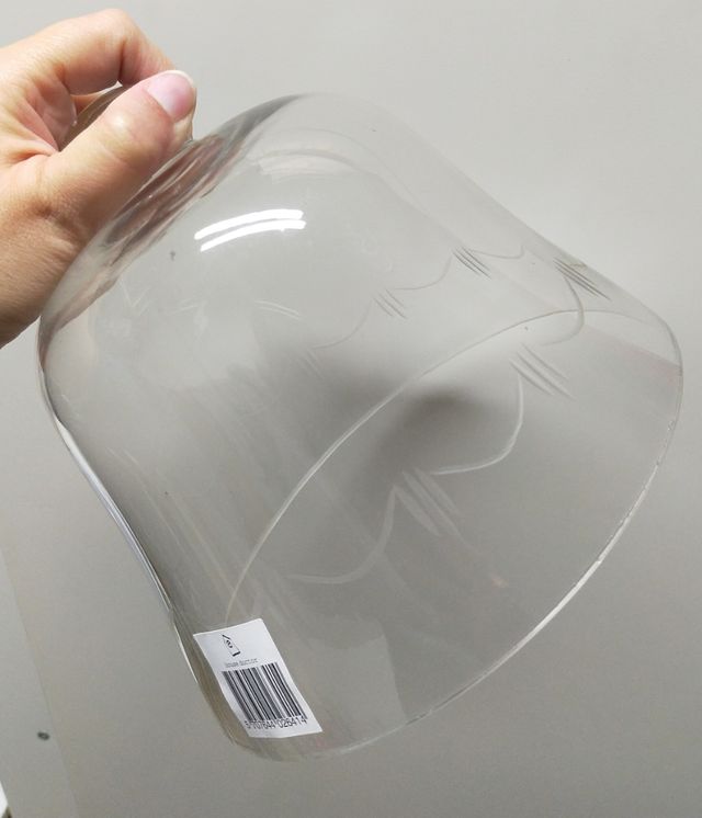 Campana de vidrio. Diámetro 18cm altura 16cm