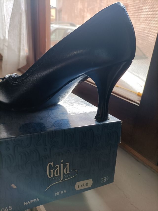 scarpe con tacco décolleté 