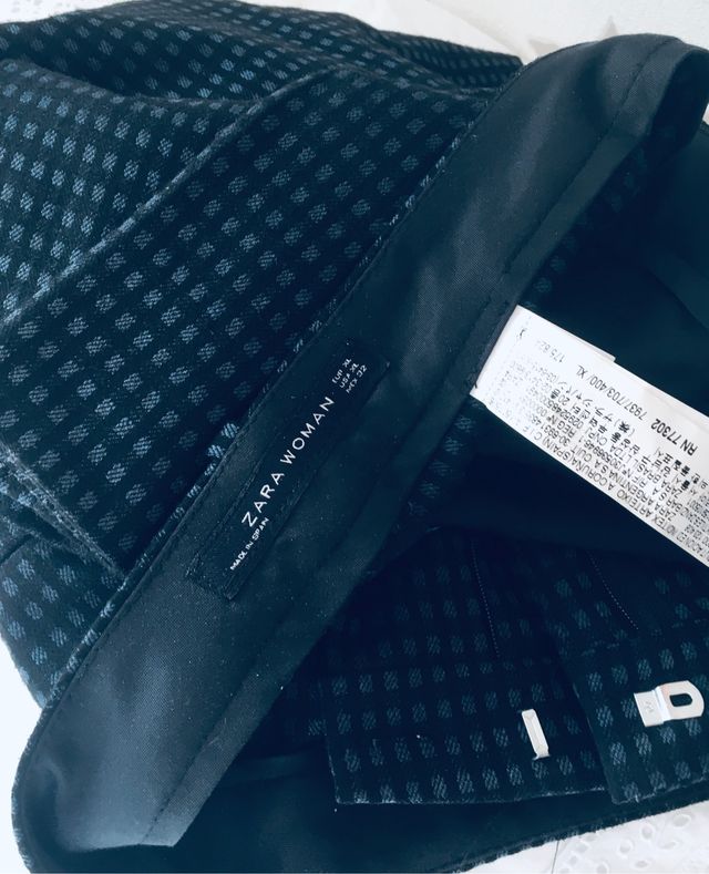 PANTALÓN DE CUADRITOS