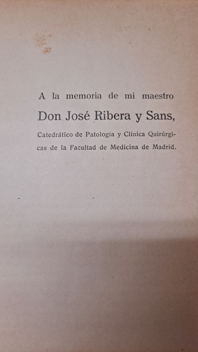 LIBRO ANTIGUO. "ENFERMEDADES DE LOS INTESTINOS"