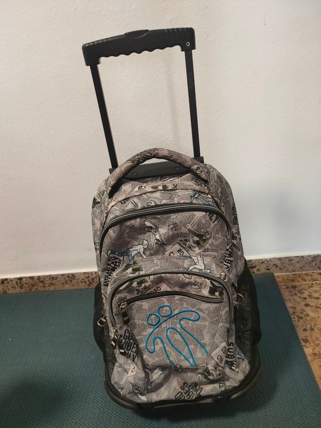 Mochila escolar con ruedas Totto