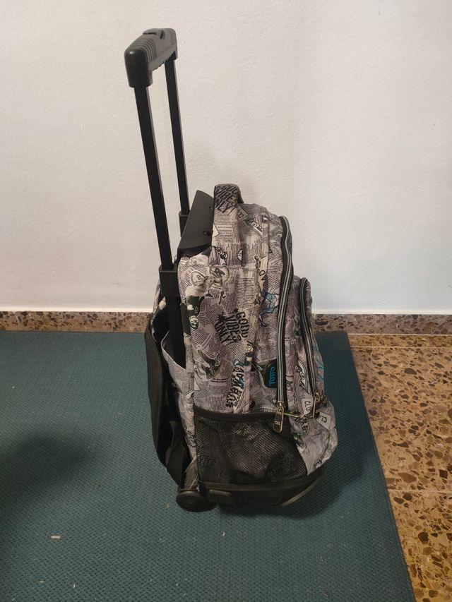 Mochila escolar con ruedas Totto