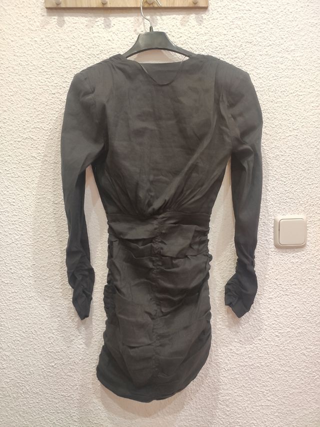 vestido negro Zara