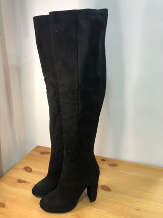 Botas altas de PrimaDonna de segunda mano por 38 EUR en Valencia en WALLAPOP