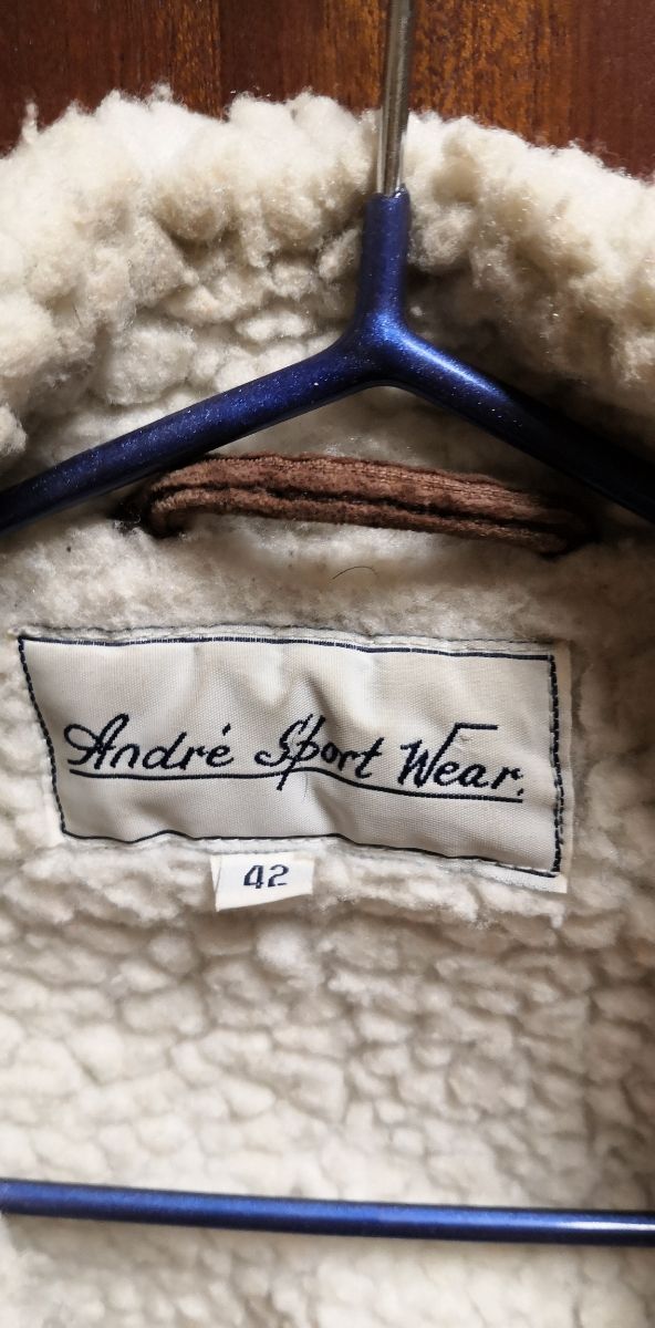 CAZADORA DE PANA Y BORREGUILLO