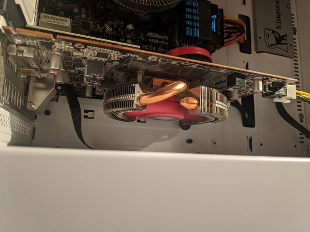 Tarjeta gráfica 2GB ATI Radeon R9 270